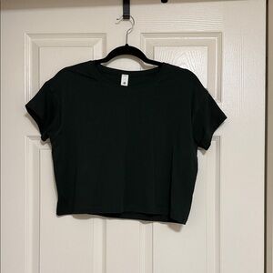 lululemon - Dark Green - So cate Cropped Tee - Size 4